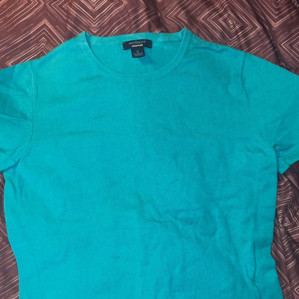 Tee - Picture 3 of 5